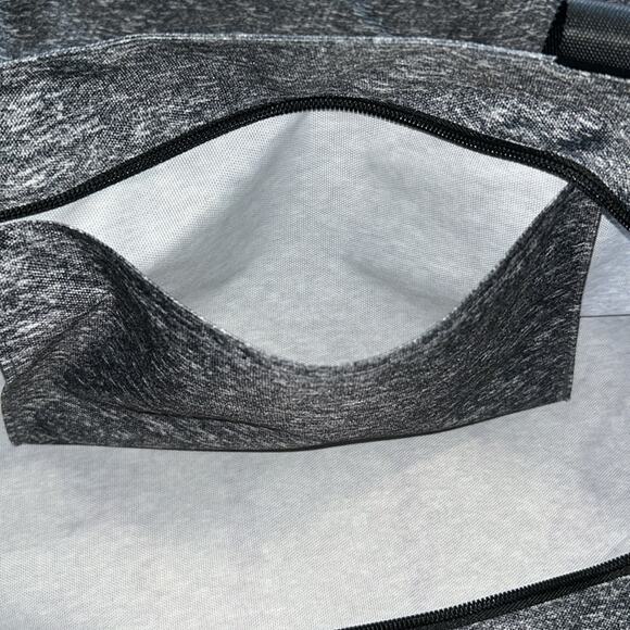 Victoria’s Secret PINK Gray Carryall Zip Top Tote Weekend Bag - Picture 6 of 9